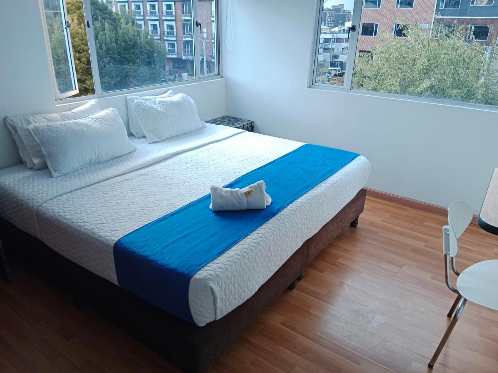 Hotel Blue Zafiro Богота Екстериор снимка
